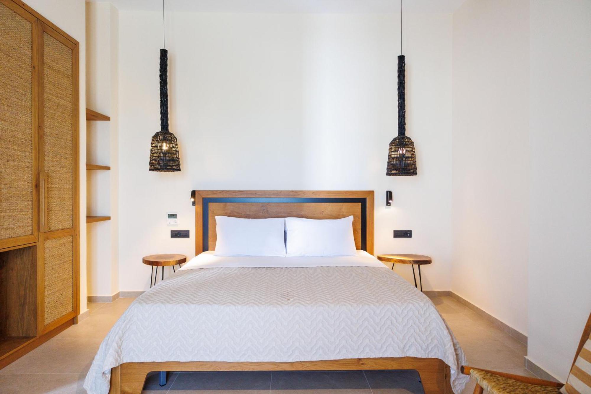 Kouros Blanc Resort & Suites Pounda Bilik gambar